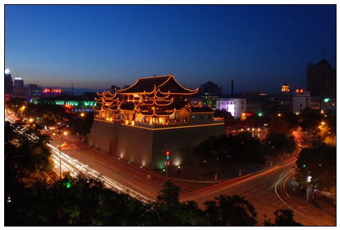 線(xiàn)路3玉皇閣夜景.jpg